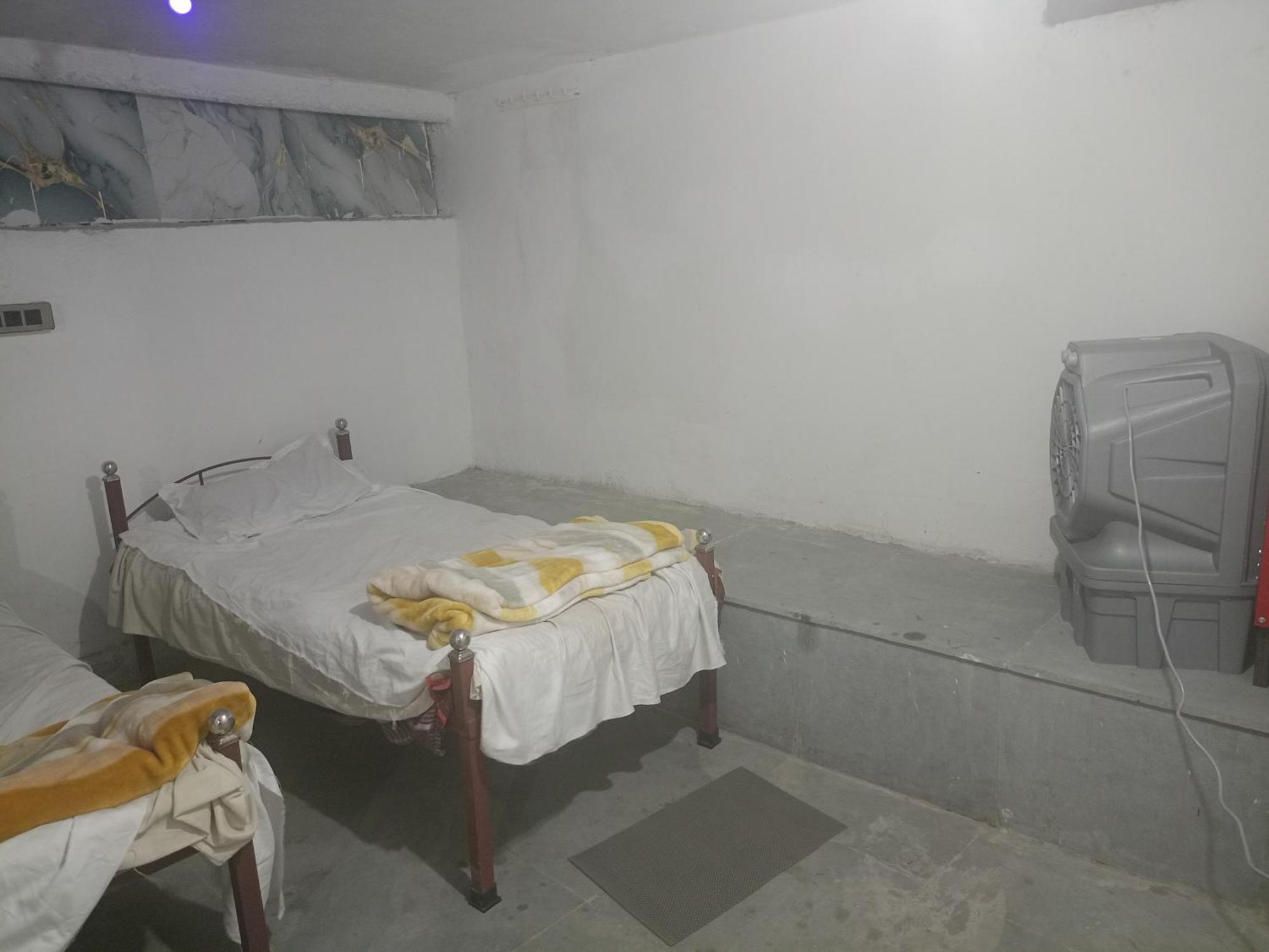 Blue Stone Dormitory Bhopal Room photo